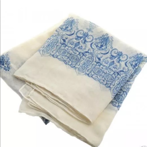 Scarf - Picture 6 of 6